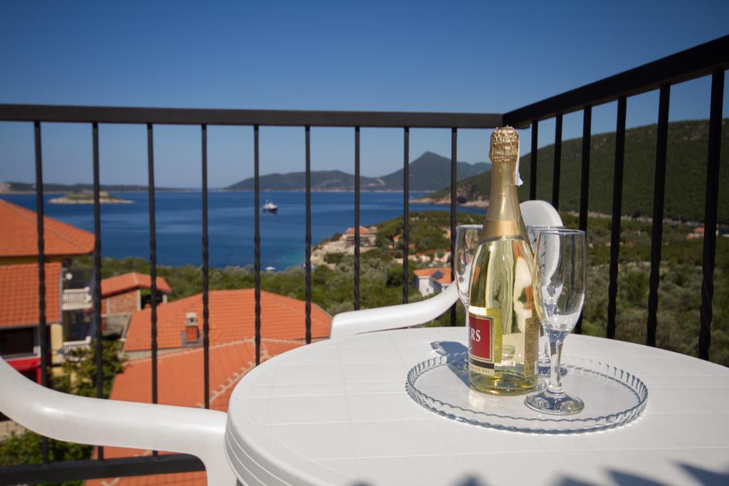 Apartments Bellavista Luštica Zewnętrze zdjęcie